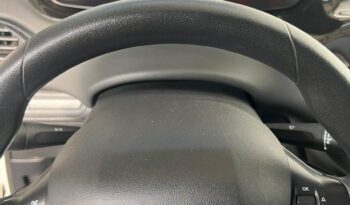
										Peugeot 208 XAD full									