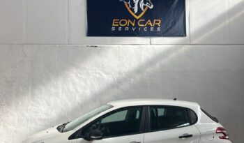 
										Peugeot 208 XAD full									