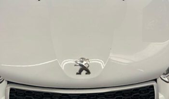 
										Peugeot 208 XAD full									