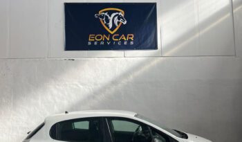 
										Peugeot 208 XAD full									